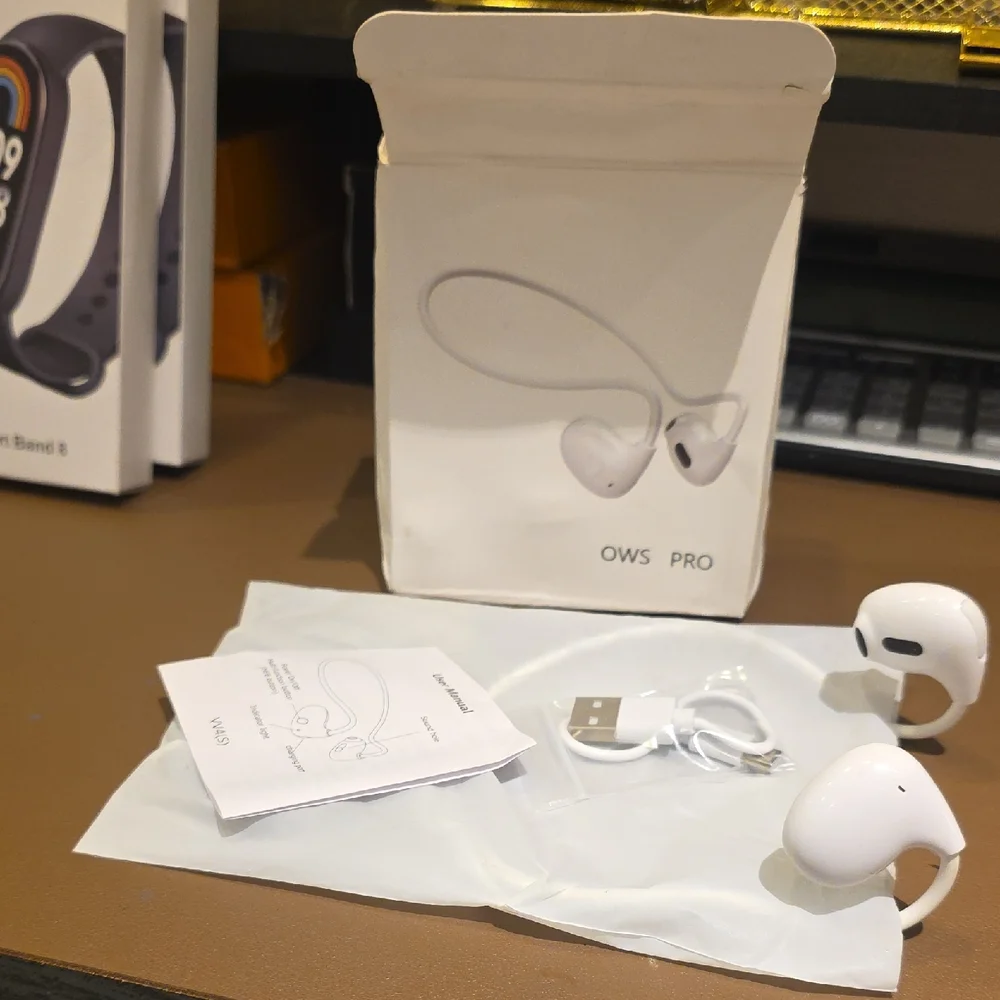 True Wireless Earbuds - White Bluetooth Headset